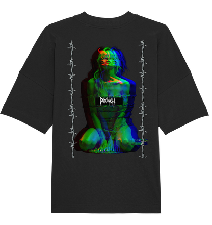 Schwarzes BDSM DARKXNASH-T-Shirt mit glitchartiger, gefesselter Frau, Stacheldraht-Elementen und neonfarbenem Cyberpunk-Effekt.